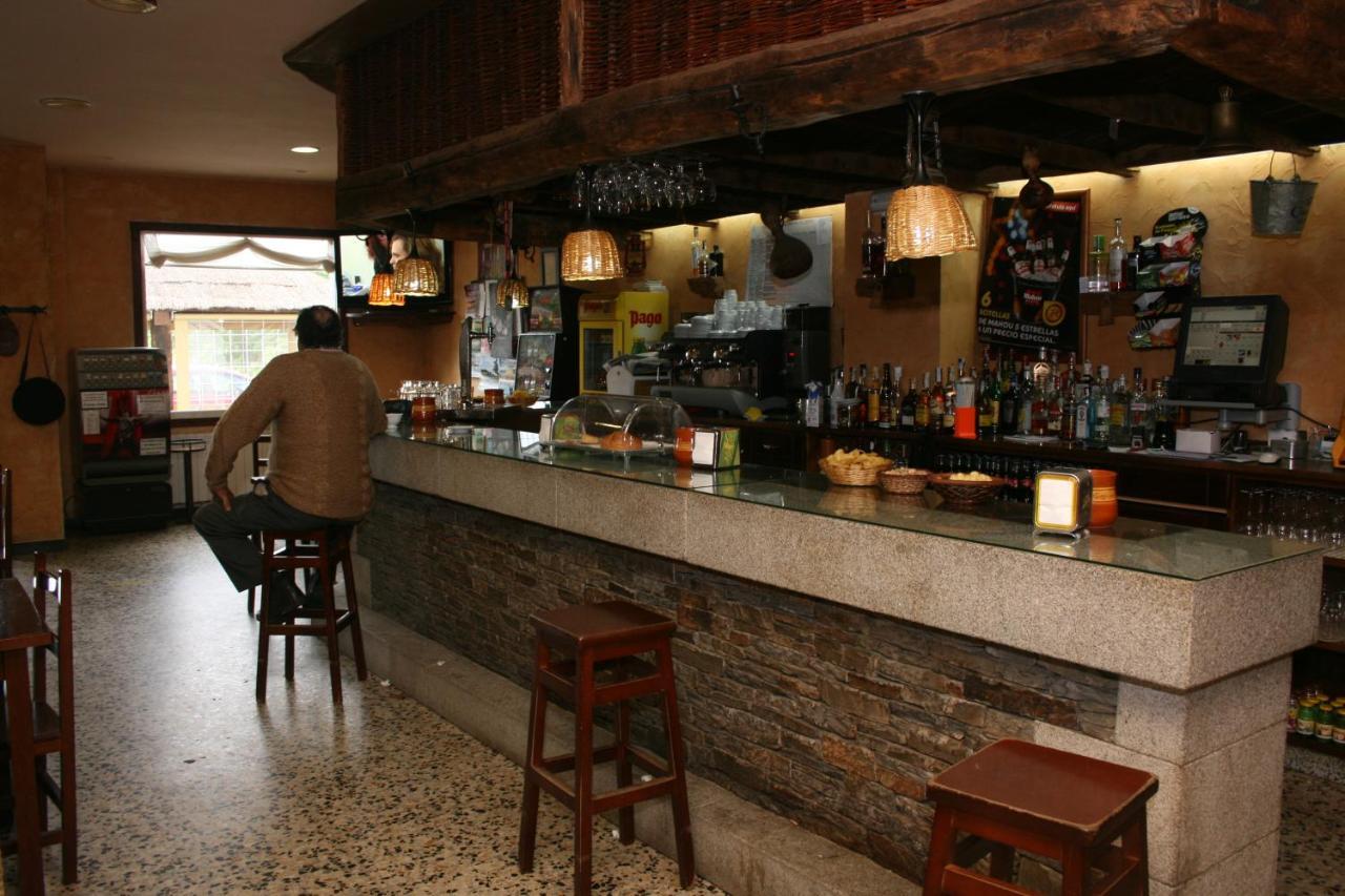 Hotel A Taberna De Vento Lalín Exterior foto