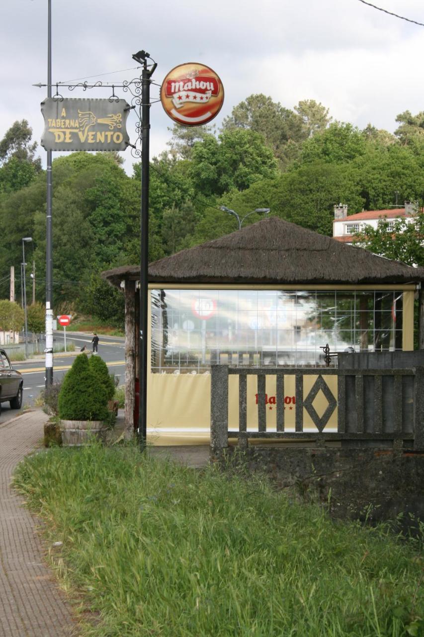 Hotel A Taberna De Vento Lalín Exterior foto